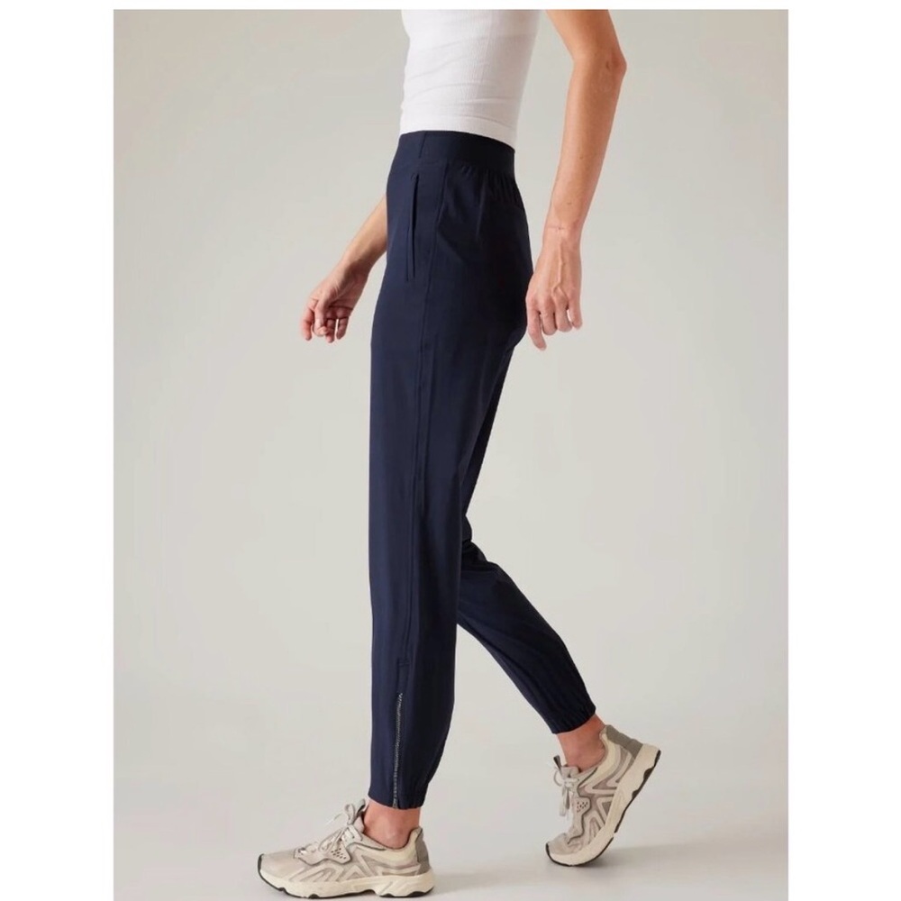 Athleta Brooklyn Heights Jogger Black